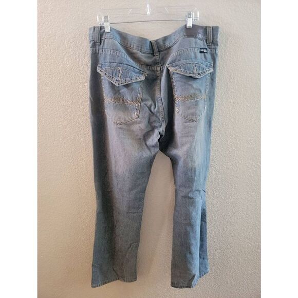 Roadblock Men's Light Wash Blue Zip Fly Straight Leg Denim Jeans Size 40/32 - Picture 2 of 3